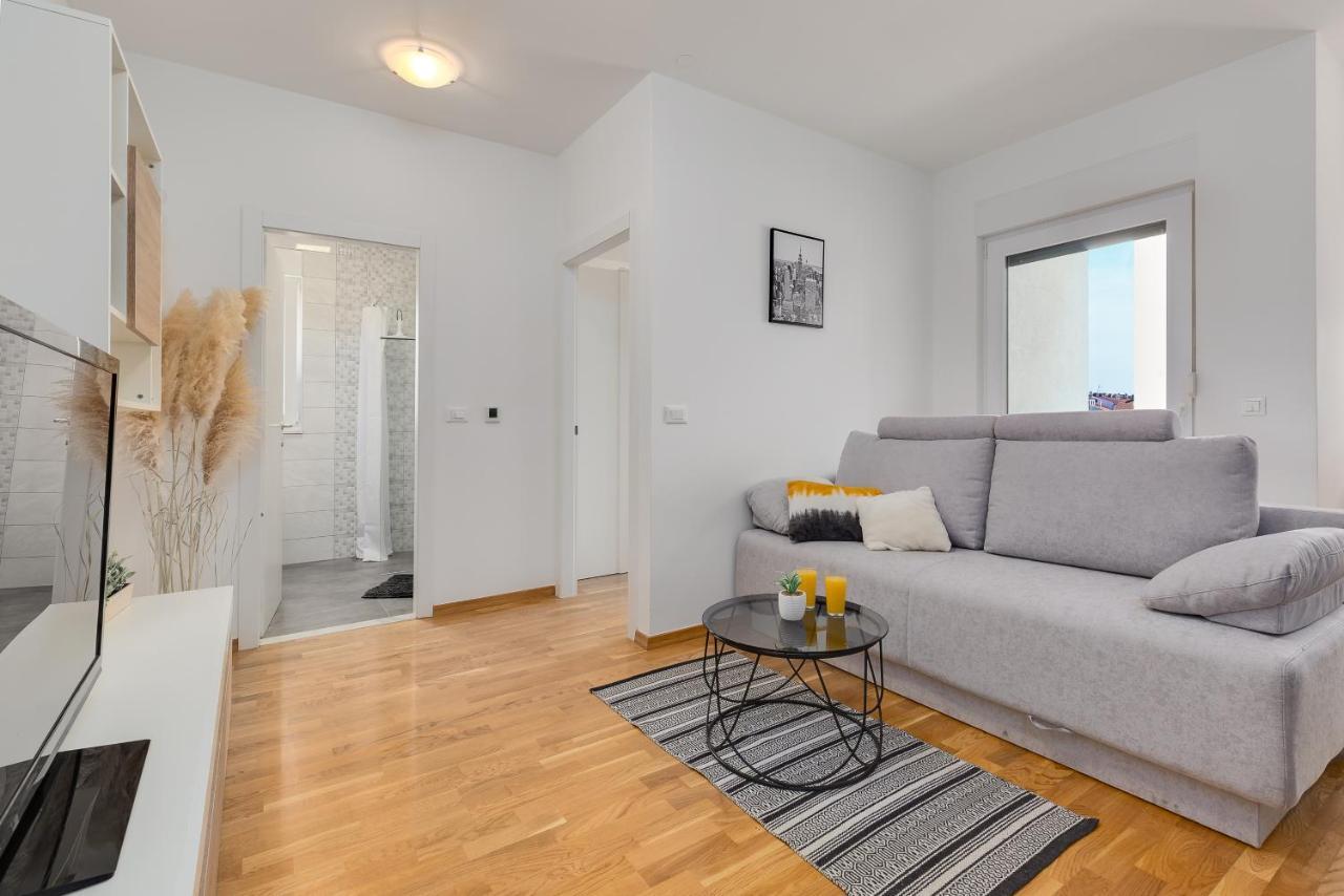 זאדאר Apartment Roni + Besplatan Parking מראה חיצוני תמונה