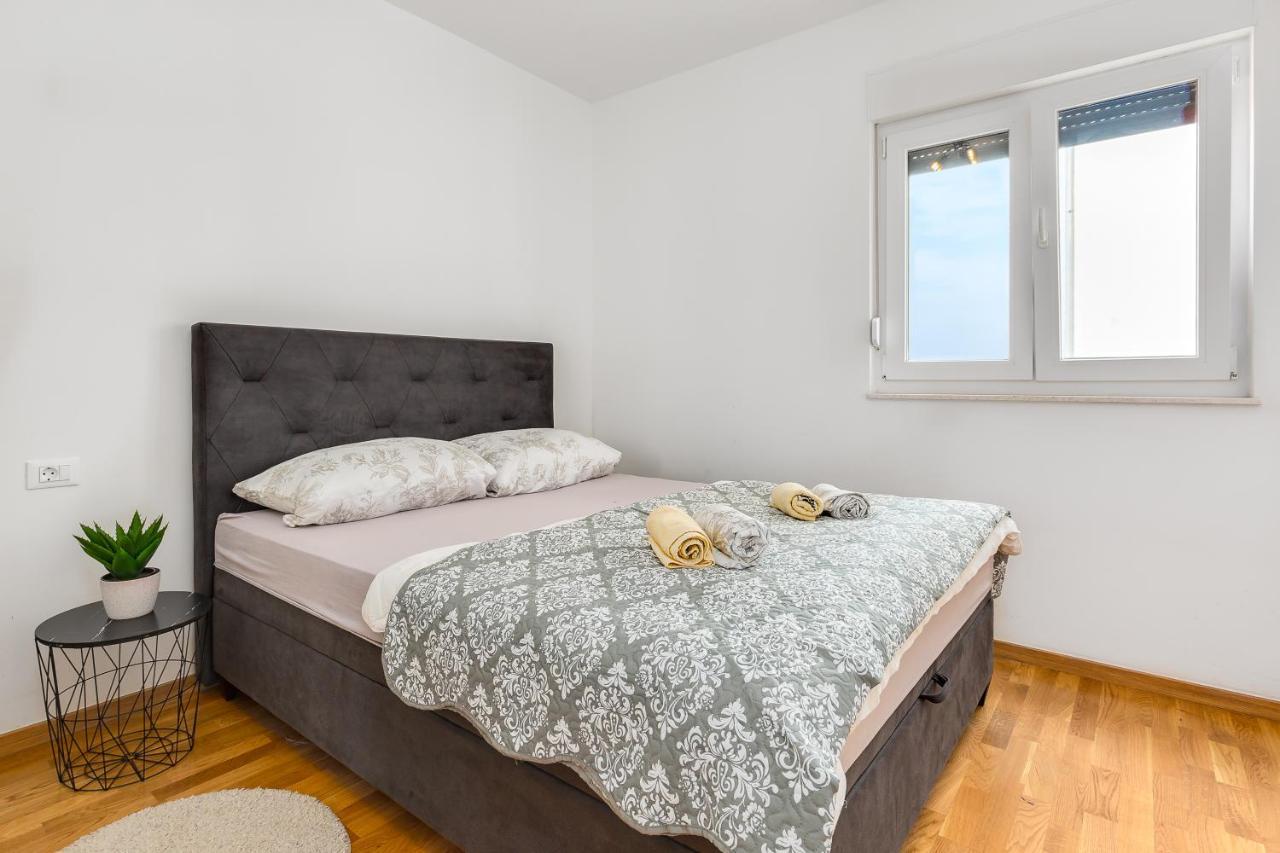 זאדאר Apartment Roni + Besplatan Parking מראה חיצוני תמונה