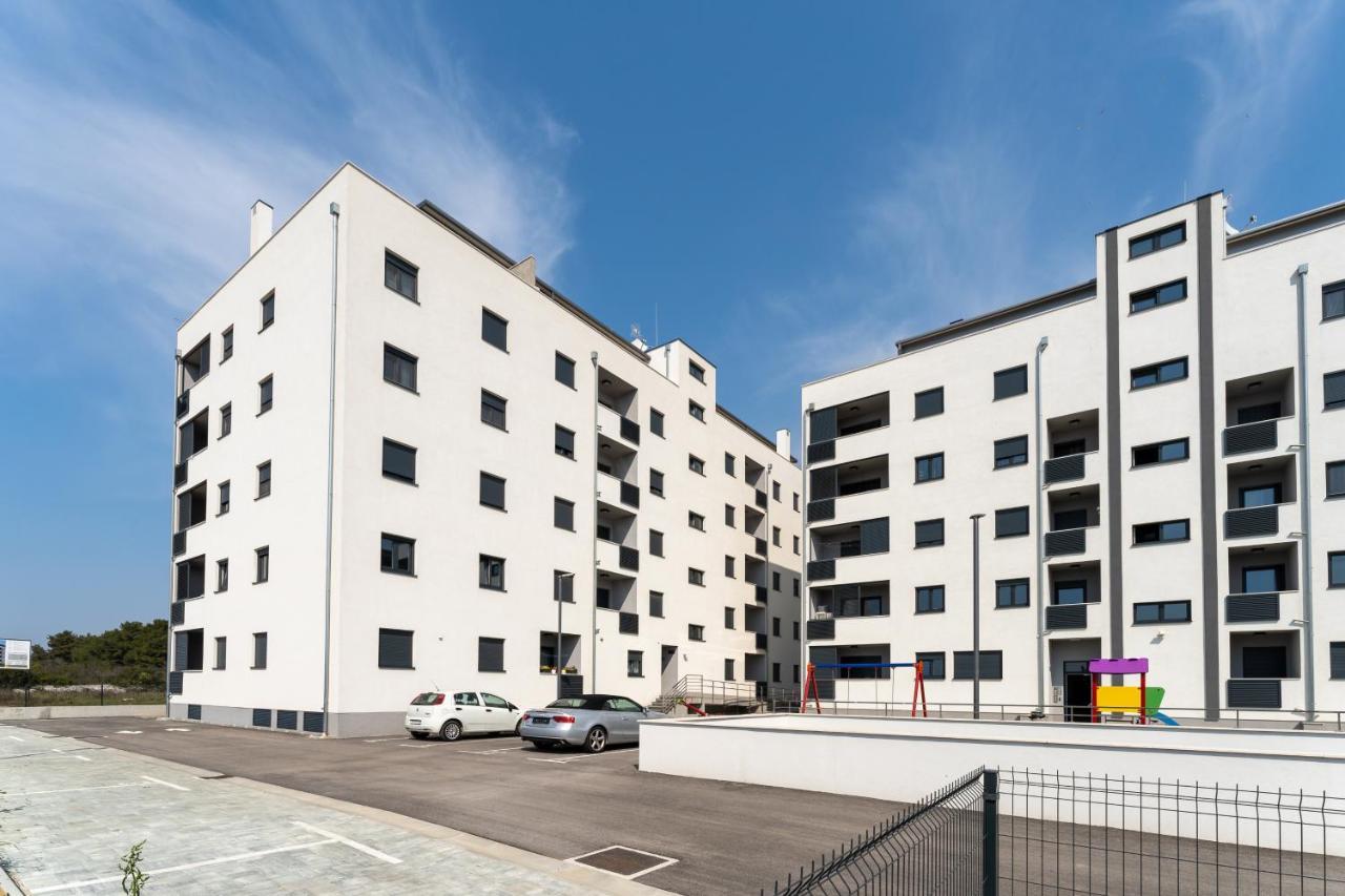 זאדאר Apartment Roni + Besplatan Parking מראה חיצוני תמונה