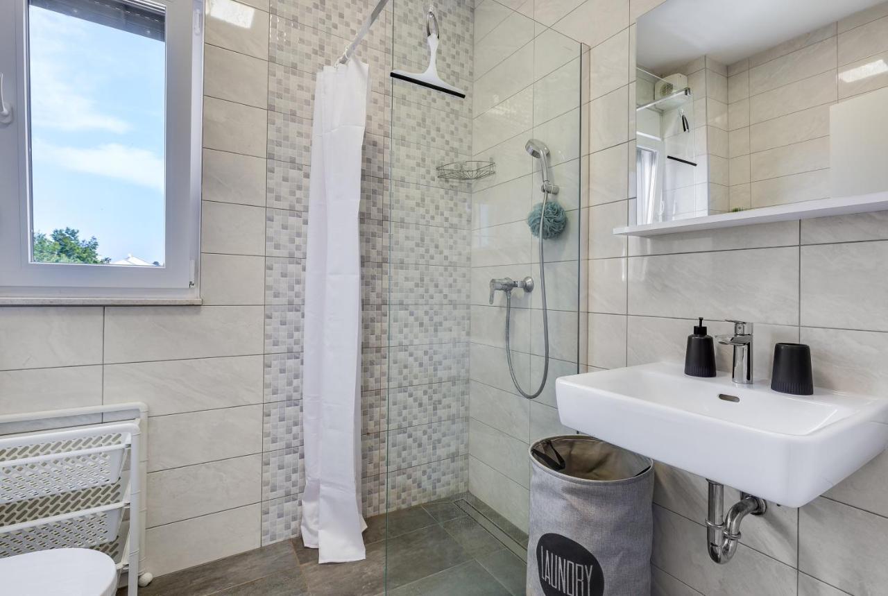 זאדאר Apartment Roni + Besplatan Parking מראה חיצוני תמונה